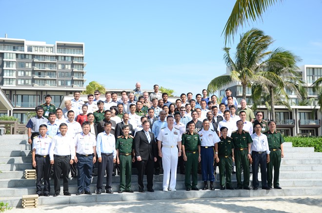 Вьетнам проявляет ответственность в решении вопросов безопасности в регионе и в мире
